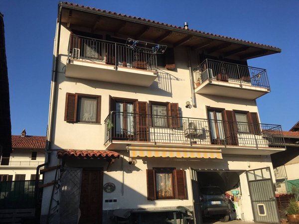 casa indipendente in vendita a Romano Canavese
