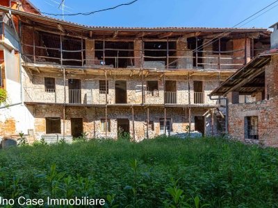 casale in vendita a Romano Canavese