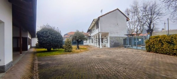 casa indipendente in vendita a Romano Canavese