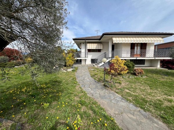 casa indipendente in vendita a Romano Canavese