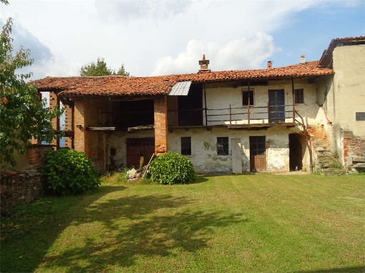 esavano in vendita a Romano Canavese in zona Cascine di Romano