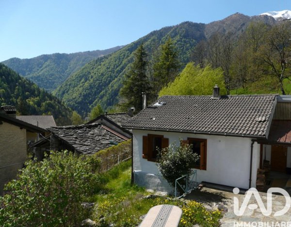 casa indipendente in vendita a Ronco Canavese