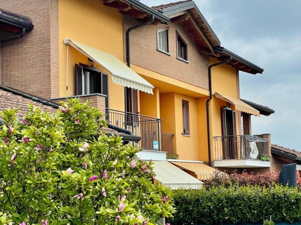 casa indipendente in vendita a Rondissone