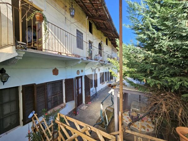 casa indipendente in vendita a Rondissone