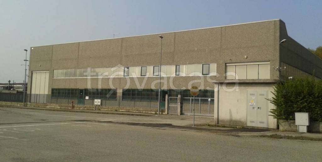 locale commerciale in vendita a Rondissone