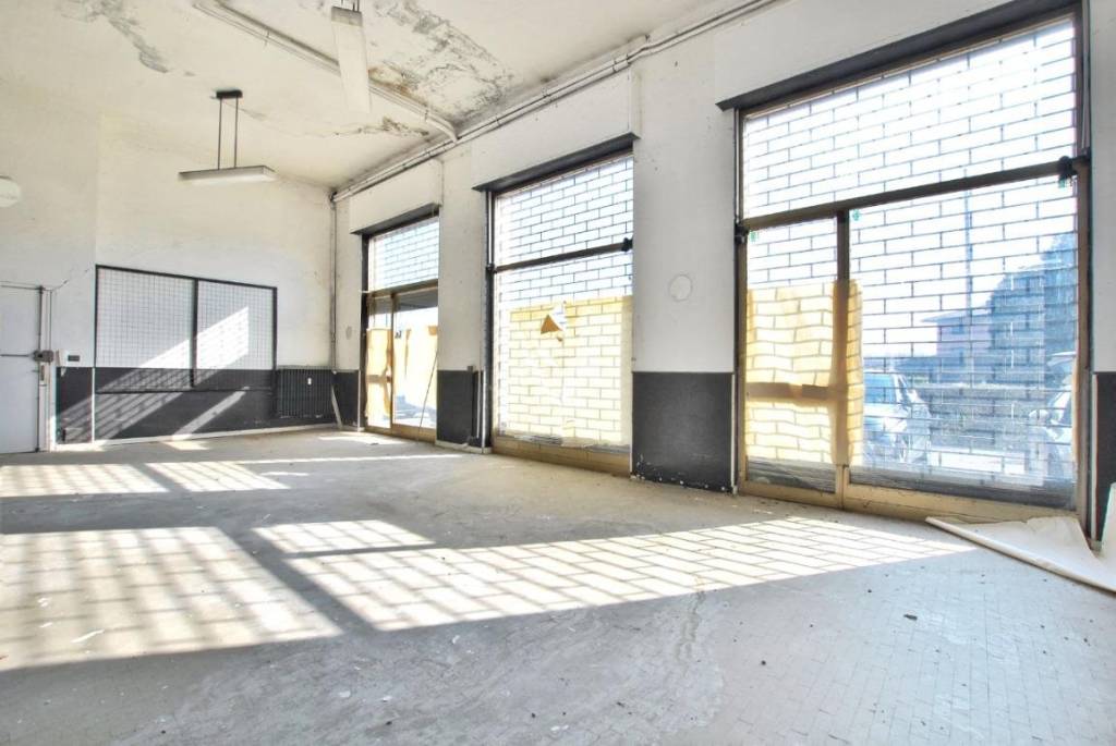 negozio in vendita a Rondissone