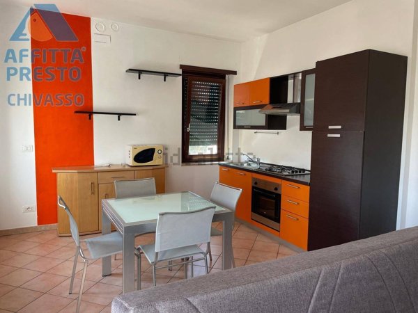 casa indipendente in vendita a Rondissone