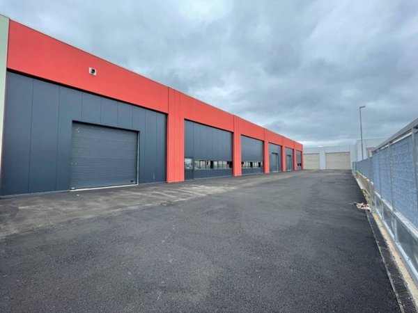 capannone in vendita a Rondissone