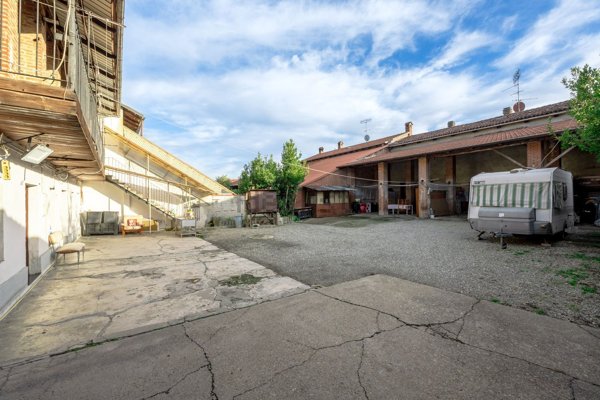 casa indipendente in vendita a Rondissone