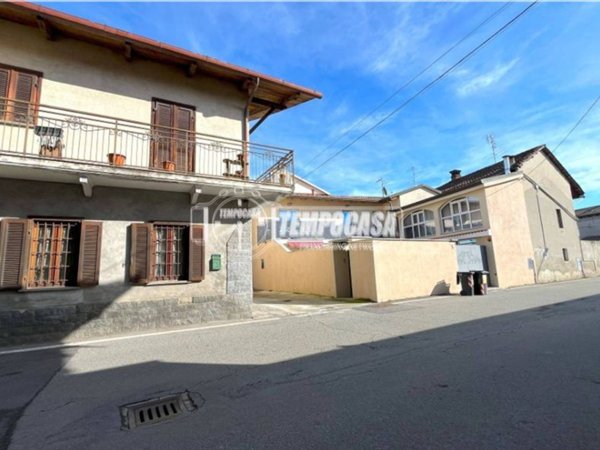 casa indipendente in vendita a Rondissone