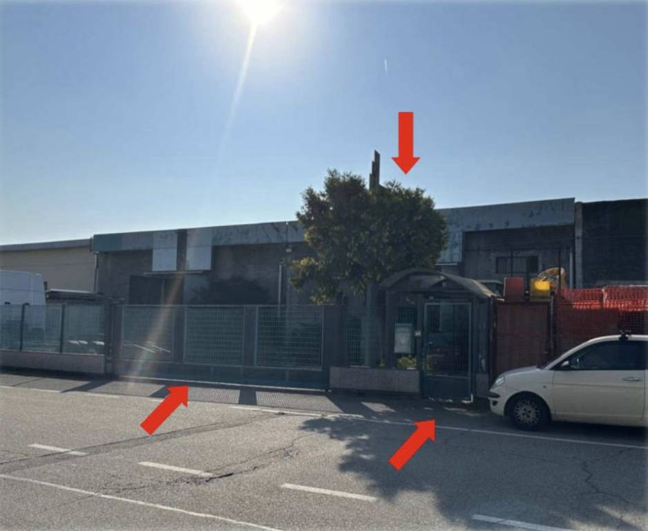locale commerciale in vendita a Rondissone