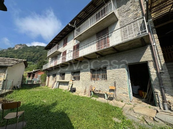 casa indipendente in vendita a Rorà