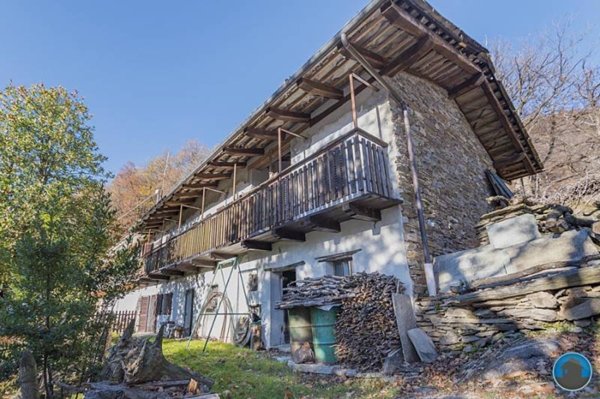 casa indipendente in vendita a Rorà