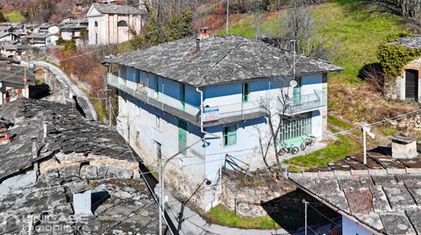 casale in vendita a Rorà