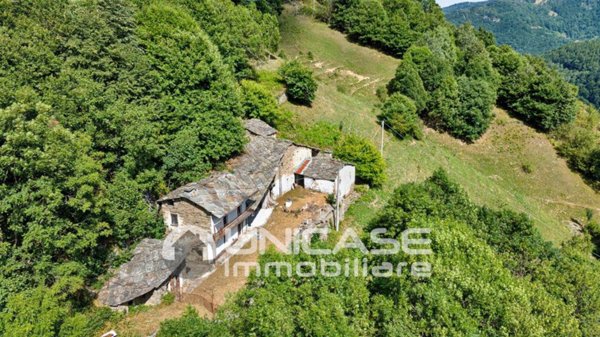 casa indipendente in vendita a Rorà