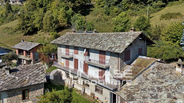 casa indipendente in vendita a Rorà