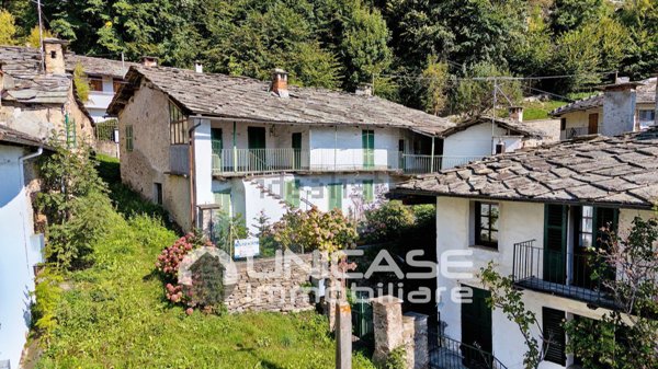 casa indipendente in vendita a Rorà