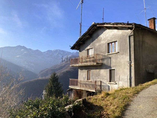 casa indipendente in vendita a Rorà
