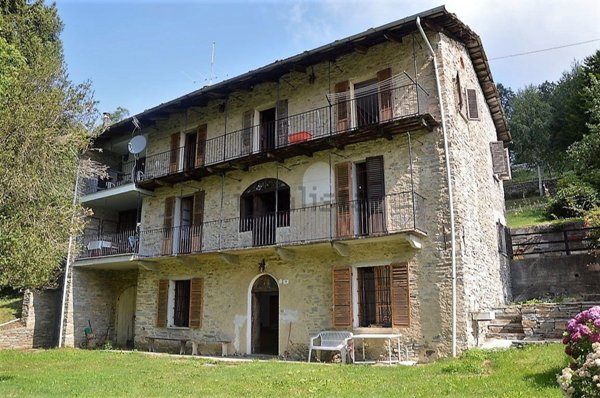 casa indipendente in vendita a Rorà