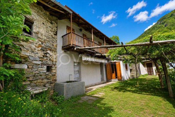appartamento in vendita a Rorà in zona Ruà