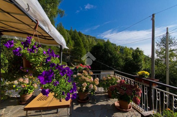 casa indipendente in vendita a Rorà
