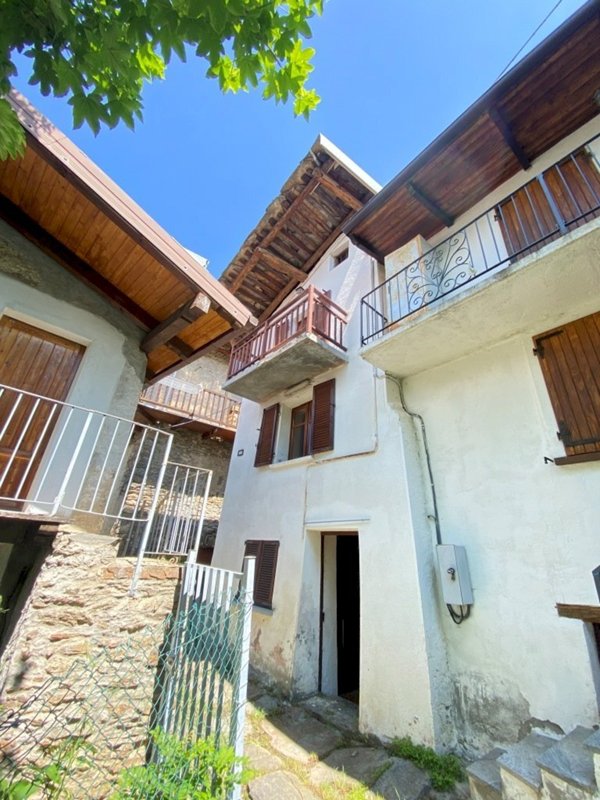casa semindipendente in vendita a Roure in zona Villaretto