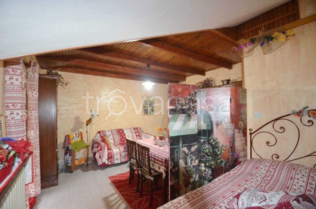 appartamento in vendita a Roure in zona Villaretto