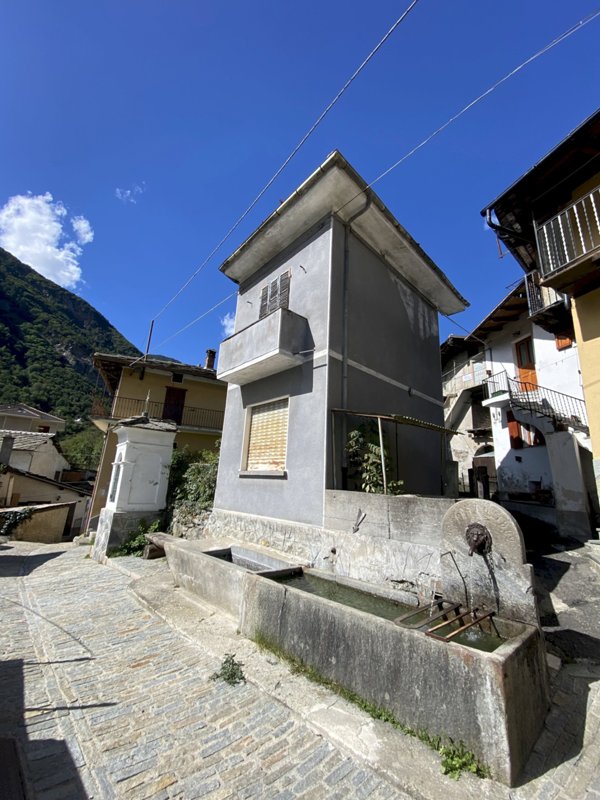 mansarda in vendita a Roure in zona Roreto