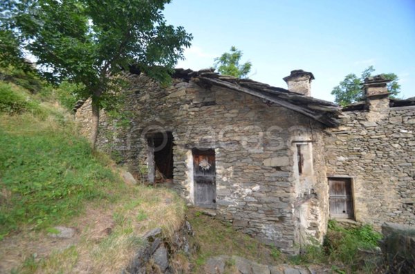 quadrivano in vendita a Roure