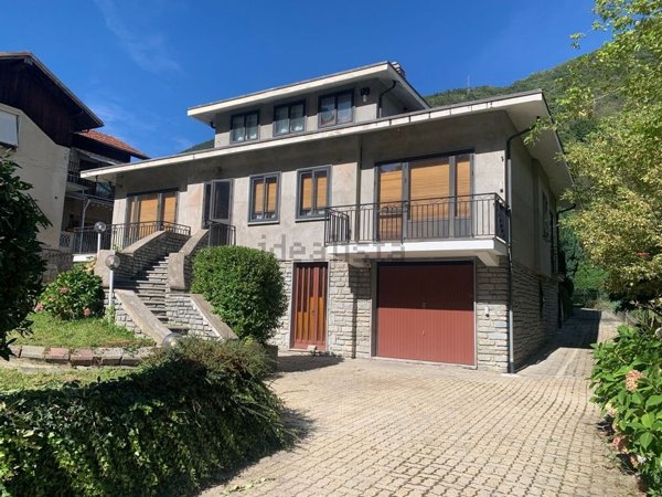 casa indipendente in vendita a Roure in zona Roreto