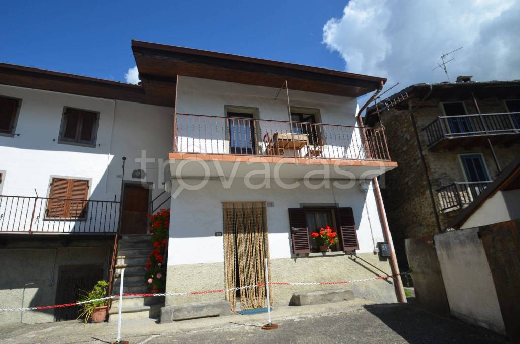 casa indipendente in vendita a Roure in zona Villaretto
