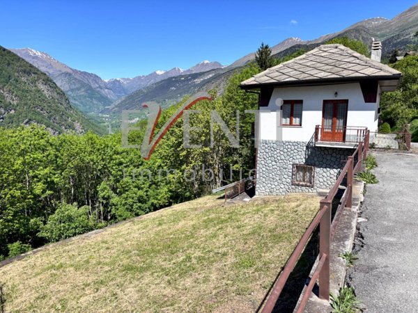 casa indipendente in vendita a Roure