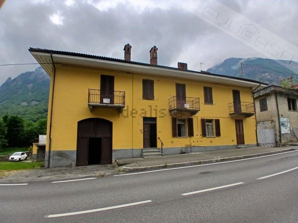 appartamento in vendita a Roure in zona Roreto