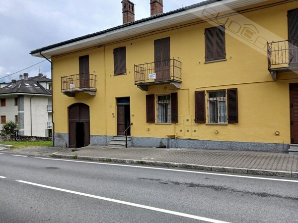 appartamento in vendita a Roure in zona Roreto