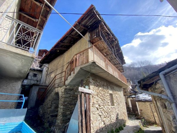 appartamento in vendita a Roure