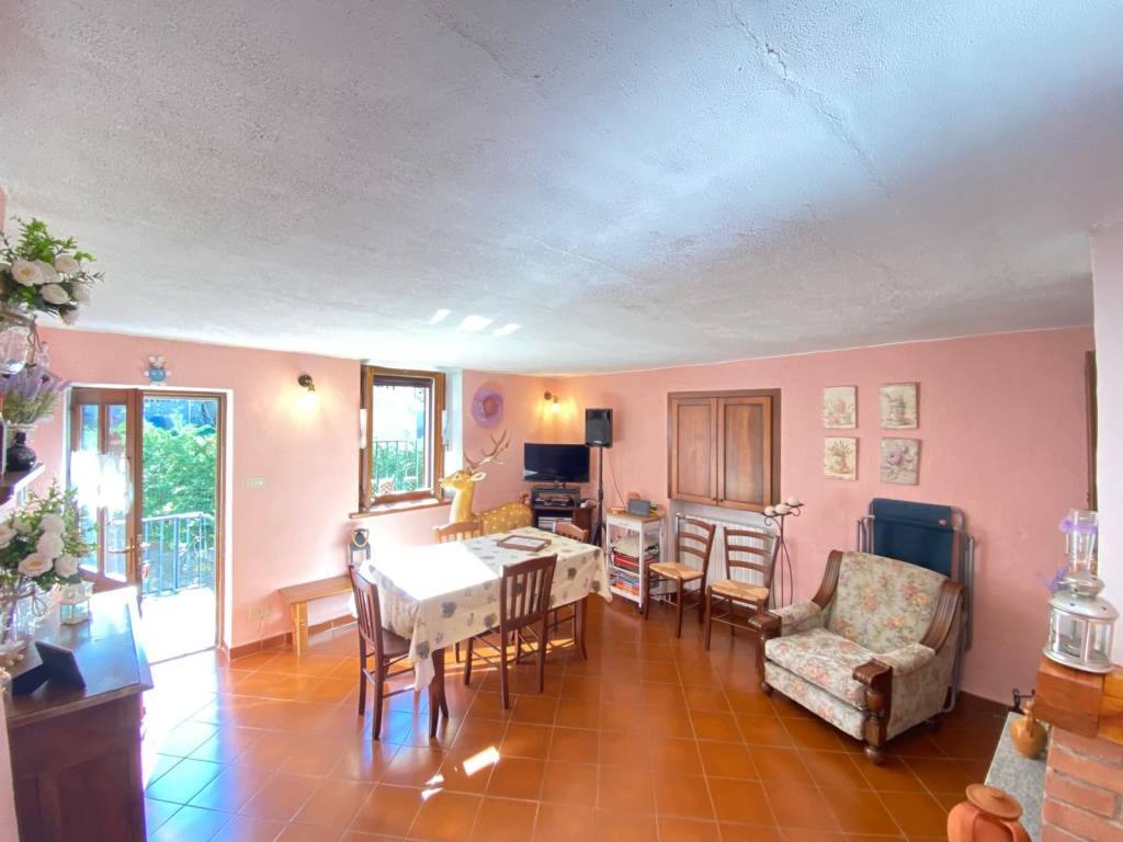 appartamento in vendita a Roure in zona Villaretto