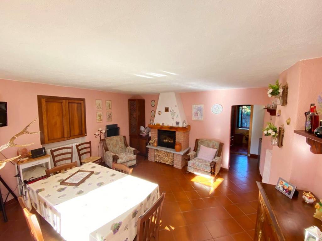 appartamento in vendita a Roure in zona Villaretto