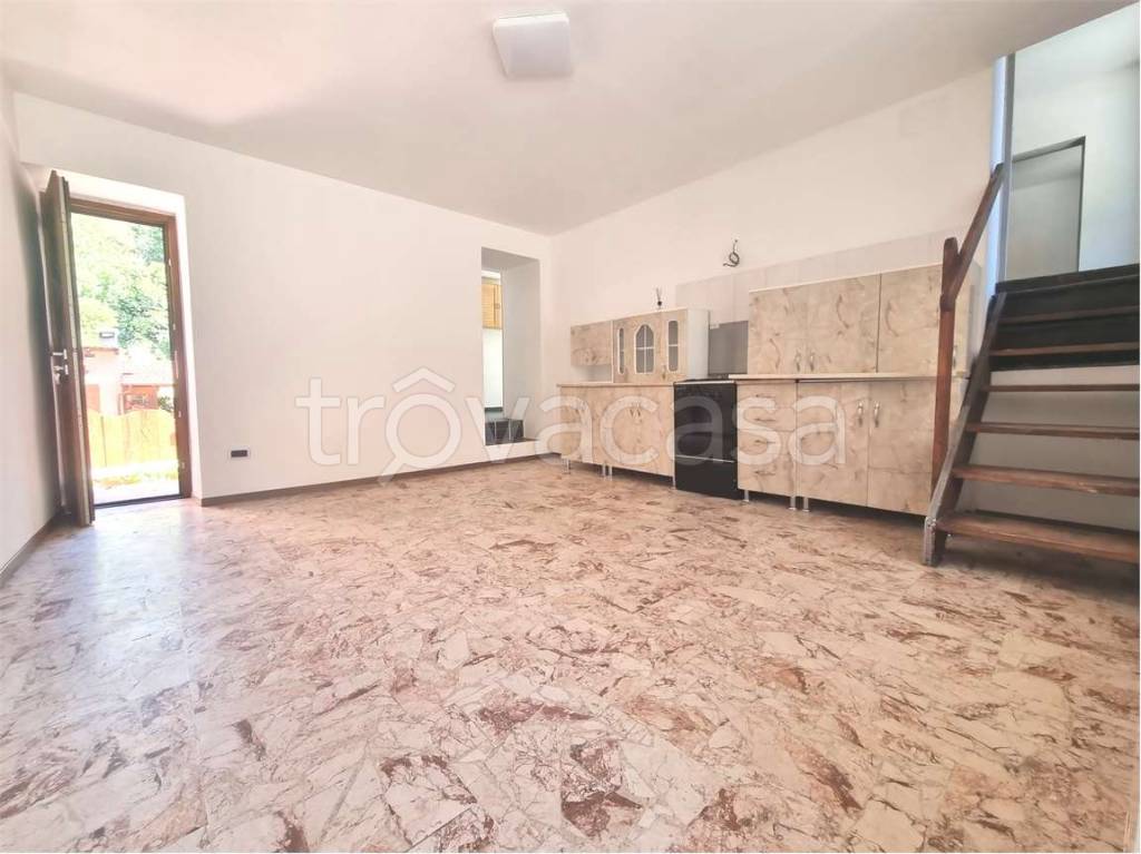 appartamento in vendita a Roure in zona Roreto