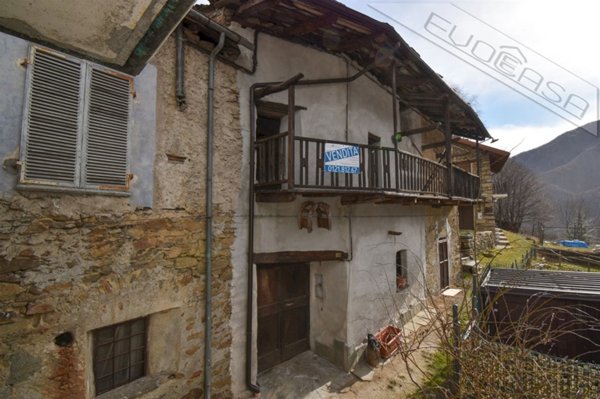casale in vendita a Roure