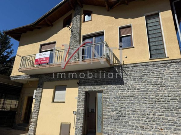 appartamento in vendita a Roure in zona Roreto