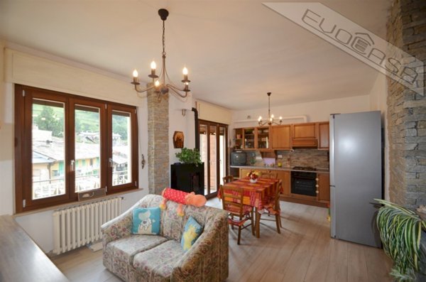 appartamento in vendita a Roure