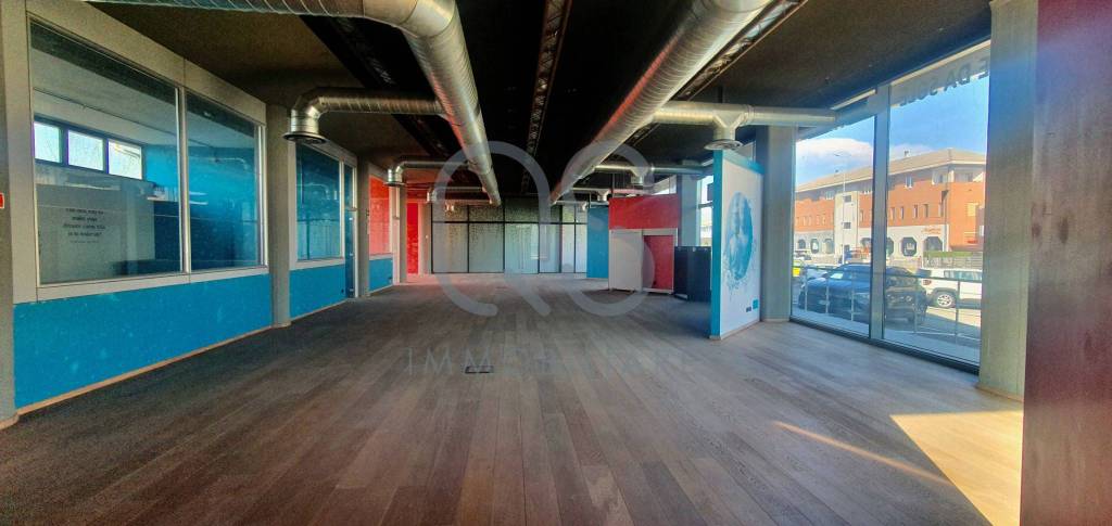 negozio in vendita a Rosta