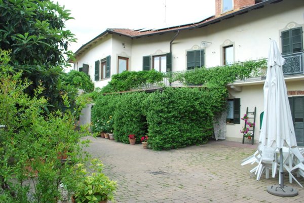 casale in vendita a Rosta