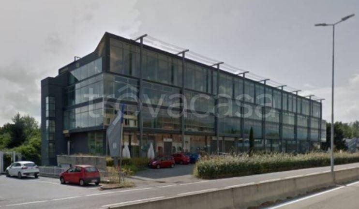 negozio in vendita a Rosta