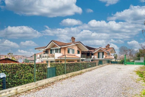 appartamento in vendita a Rosta