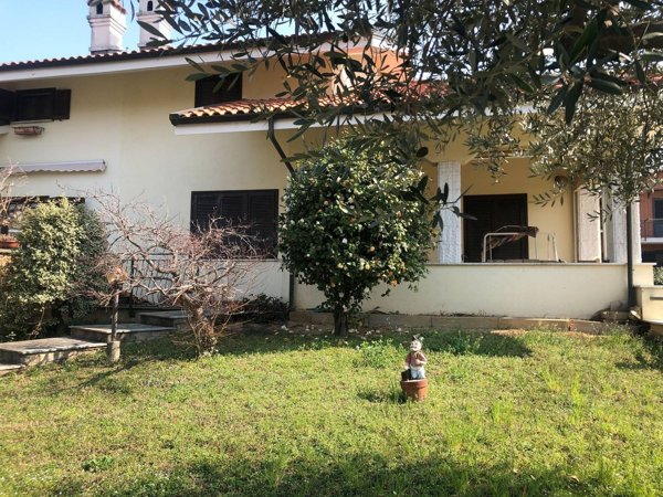 casa indipendente in vendita a Rosta