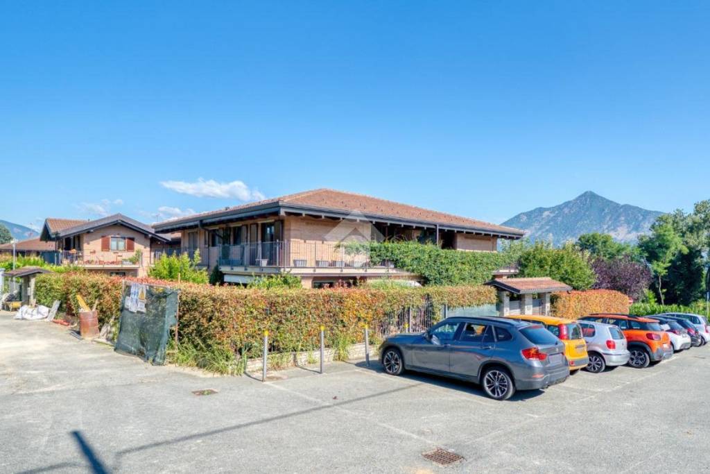 casa indipendente in vendita a Rosta