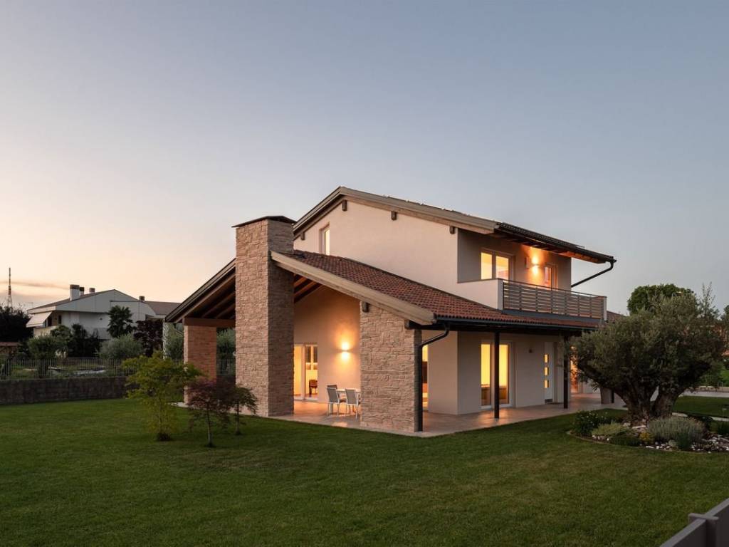 casa indipendente in vendita a Rosta