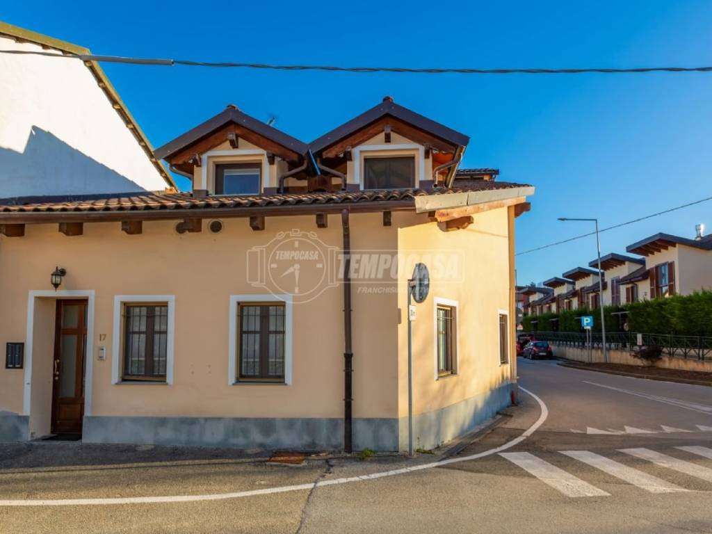 appartamento in vendita a Rosta