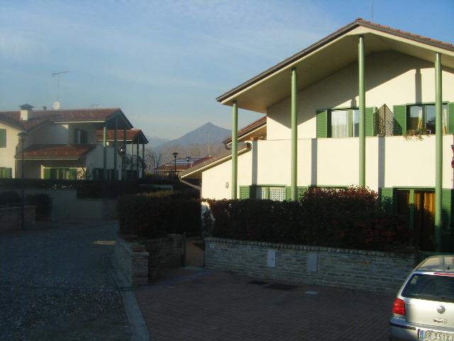 casa indipendente in vendita a Rosta